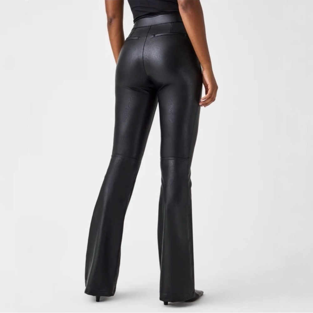 Spanx Faux Leather Like Flare Leg Pull-On Pants Size 3X 20457R Moto Boho - Picture 2 of 8